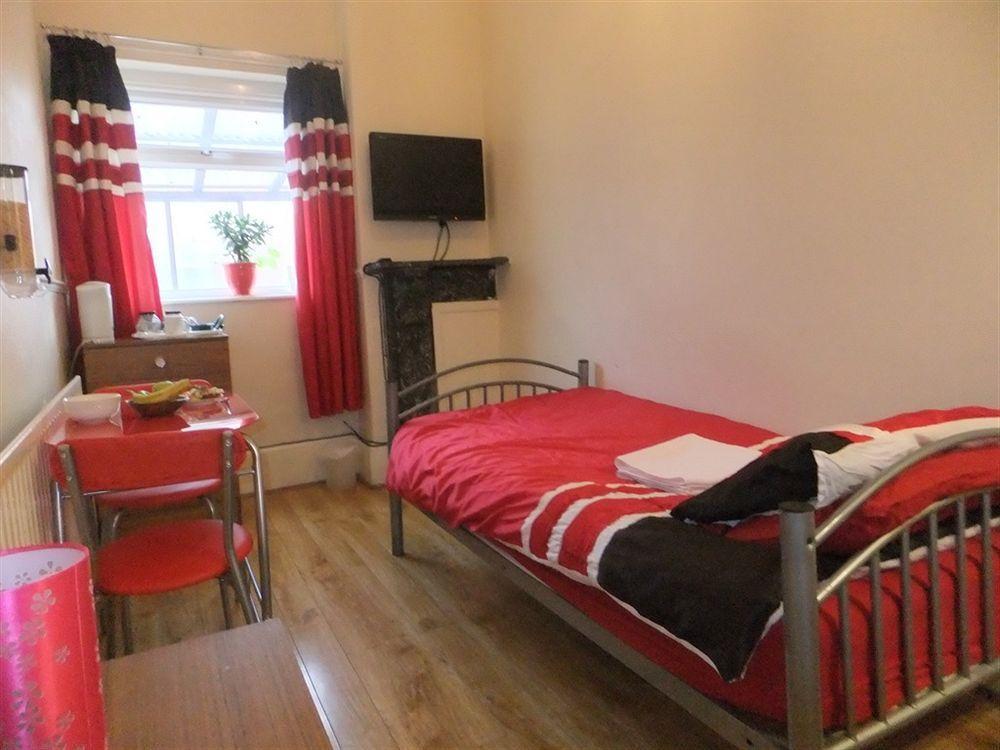 Heavenly Nights Guest House Sheffield Exteriör bild