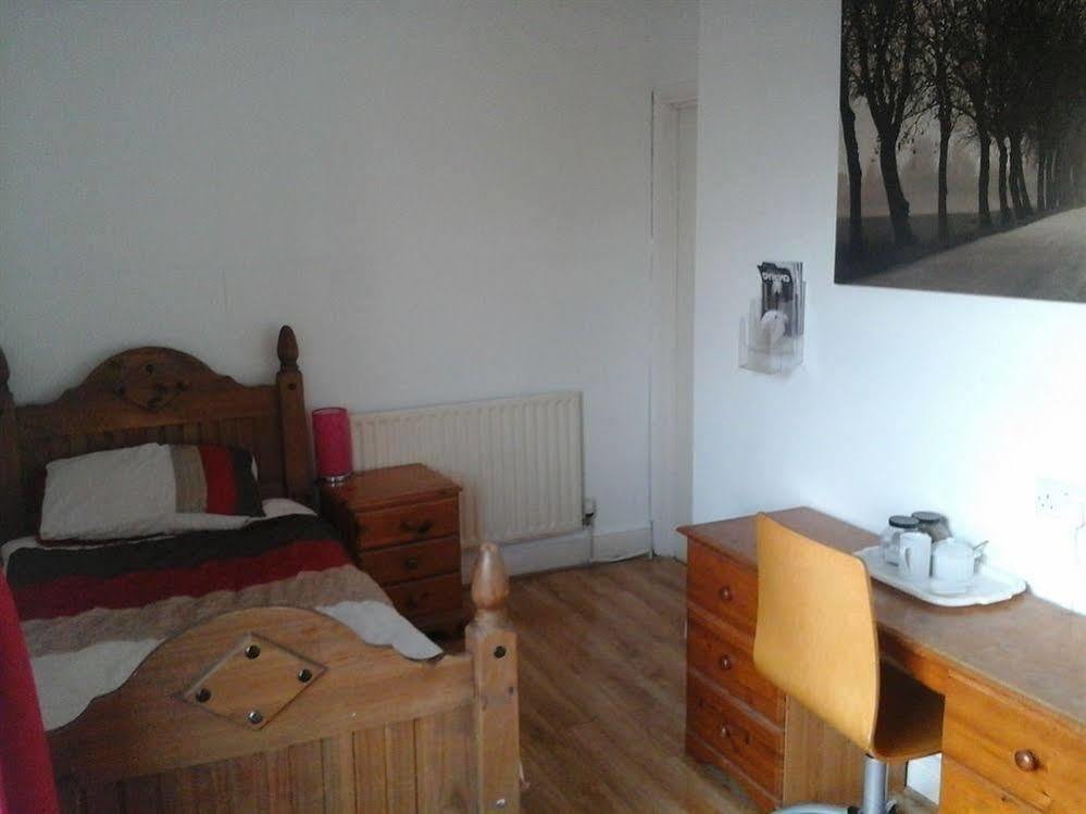 Heavenly Nights Guest House Sheffield Exteriör bild