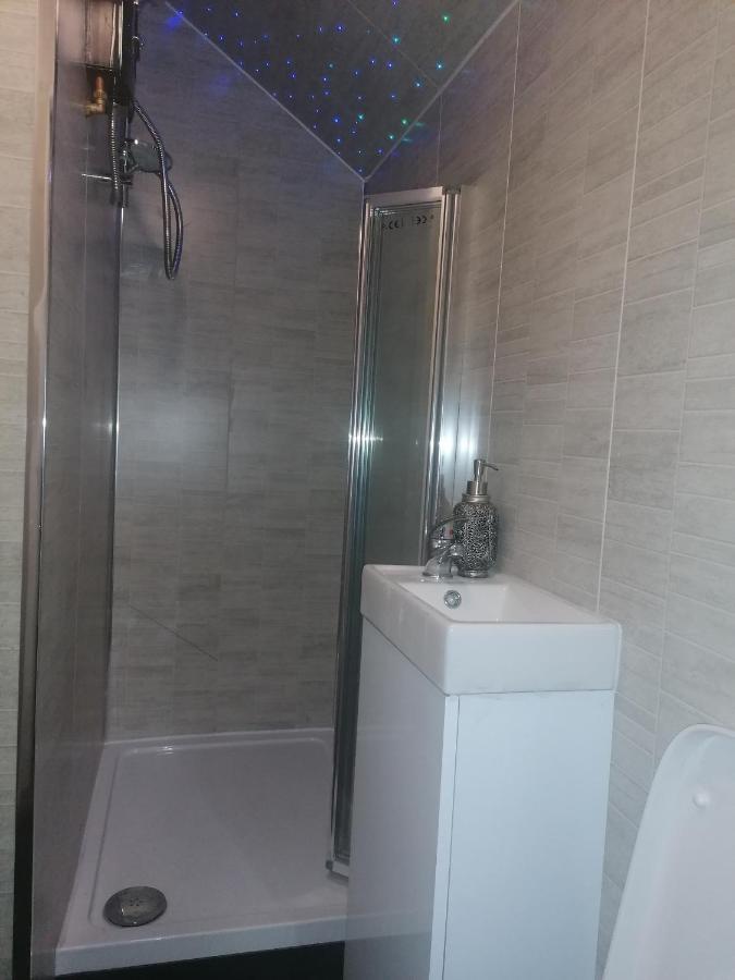 Heavenly Nights Guest House Sheffield Exteriör bild