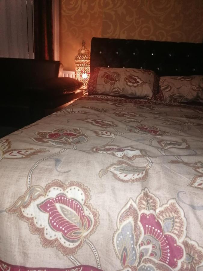 Heavenly Nights Guest House Sheffield Exteriör bild